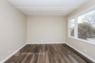 8732 Oak Park Ave in Oak Lawn, IL - Building Photo - Building Photo