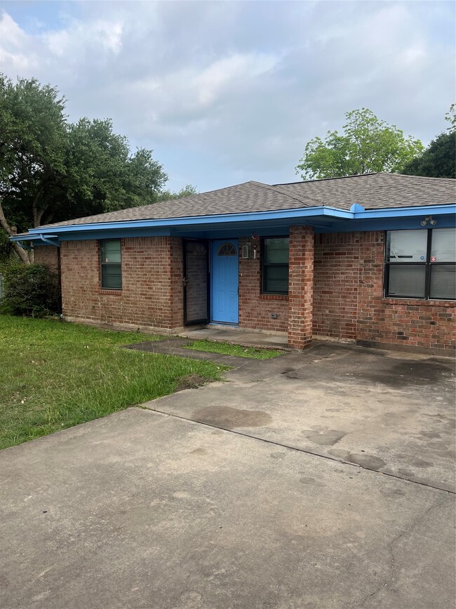 property at 402 Thompson Dr