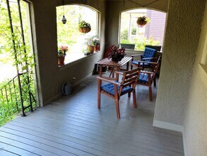 90 Orchard St in Boston, MA - Building Photo - Building Photo