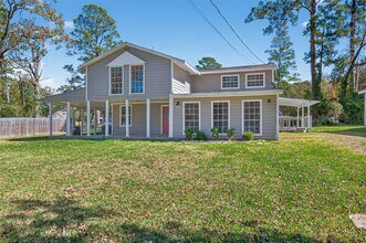 1305 St Lawrence River Rd in Montgomery, TX - Building Photo - Building Photo