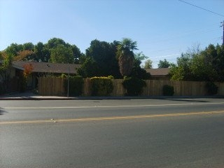 11 W Santa Ana Ave in Clovis, CA - Building Photo