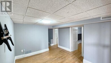 2145 Theoden Ct in Pickering, ON - Building Photo - Building Photo