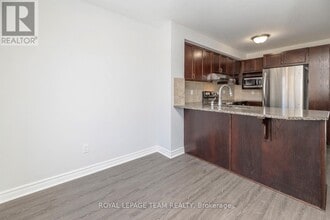 740 Chapman Mills Dr in Ottawa, ON - Building Photo - Building Photo