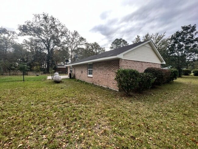 147 State Rd S-27-289 in Ridgeland, SC - Building Photo - Building Photo