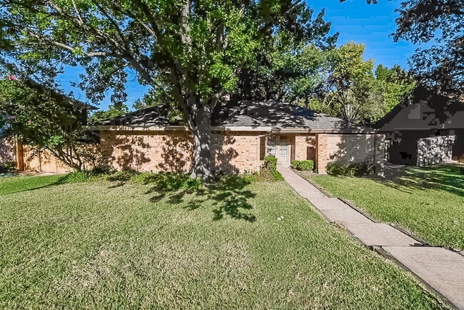 property at 5609 Winding Woods Trail