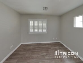 9164 Obtainable Ct in Las Vegas, NV - Building Photo - Building Photo