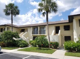 4535 Longwater Chase in Sarasota, FL - Building Photo