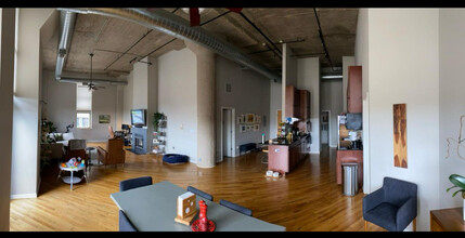 758 N Larrabee St in Chicago, IL - Building Photo - Building Photo