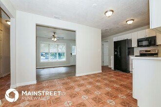 239 Brittany Ave in Port Orange, FL - Building Photo - Building Photo