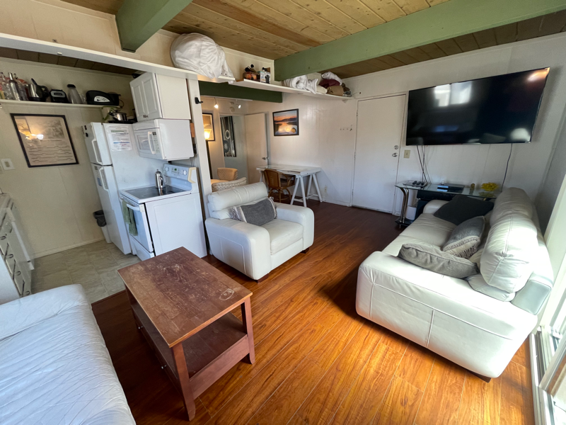 1812 Hornblend St in San Diego, CA - Building Photo