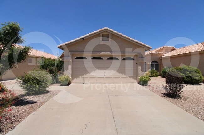 property at 4526 E Windsong Dr