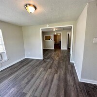 4832 Sayers St photo'