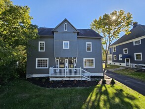 9 Maple St in Canfield, OH - Building Photo - Building Photo