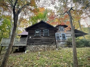 575 Beaverdam Rd in Asheville, NC - Building Photo - Building Photo