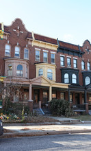 2908 N Calvert St in Baltimore, MD - Building Photo - Building Photo