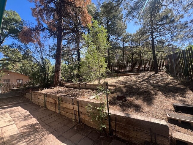 6050 N Dodge Ave in Flagstaff, AZ - Building Photo - Building Photo