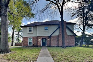 25402 Elm Creek Dr in Spring, TX - Building Photo