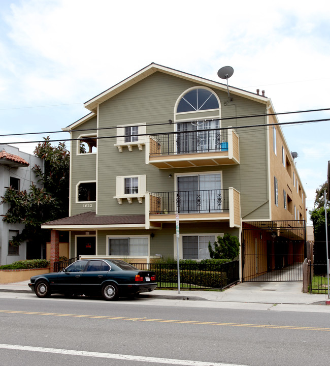 1612 E 4th St in Long Beach, CA - Building Photo