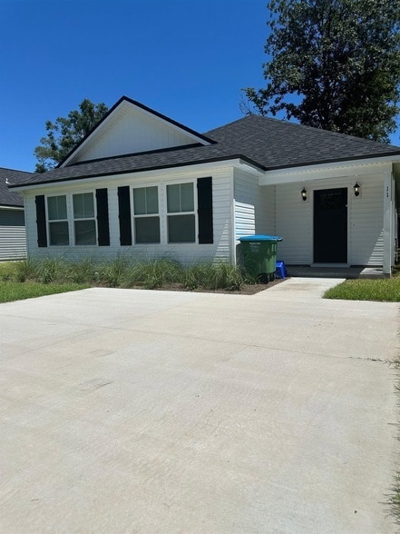 11 Provo Pl in Crawfordville, FL - Building Photo - Building Photo