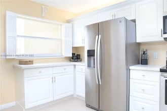 23099 Barwood Ln N in Boca Raton, FL - Building Photo - Building Photo