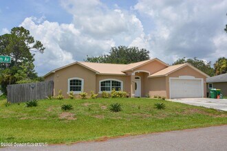 6420 Kingdom Ave in Cocoa, FL - Building Photo - Building Photo