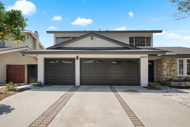 16401 Mercier Ln in Huntington Beach, CA - Building Photo - Building Photo