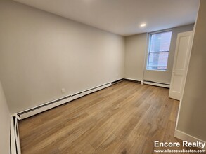 43 Joy St, Unit #2 in Boston, MA - Building Photo - Building Photo