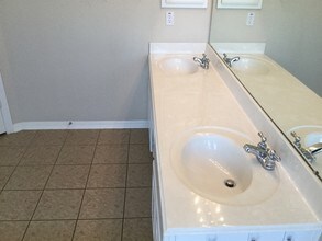 6170 Galloway Ln in League City, TX - Building Photo - Building Photo