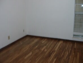 921 Marine Dr, Unit Marina Pointe 219 in Galveston, TX - Building Photo - Building Photo
