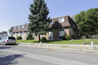 Citadel Arms Apartments in Colorado Springs, CO - Foto de edificio - Building Photo