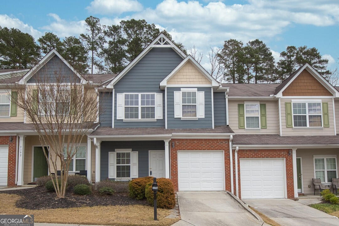 3194 Cedar Glade Ln NE in Buford, GA - Foto de edificio