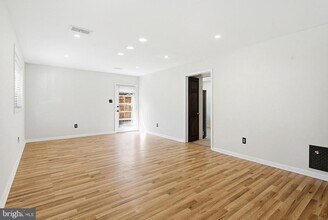 9717 Hedin Dr in Silver Spring, MD - Building Photo - Building Photo