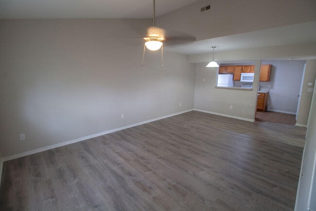 1401 Bodie Dr in Columbia, MO - Building Photo - Building Photo