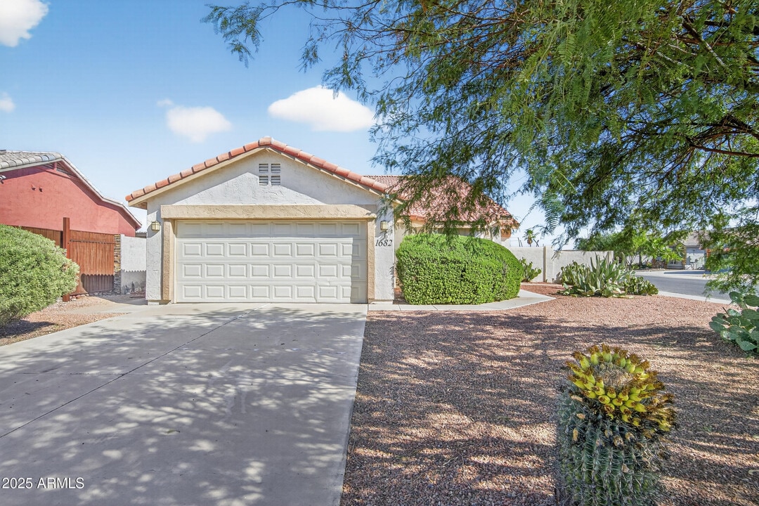 1682 E Kielly Ln in Casa Grande, AZ - Building Photo