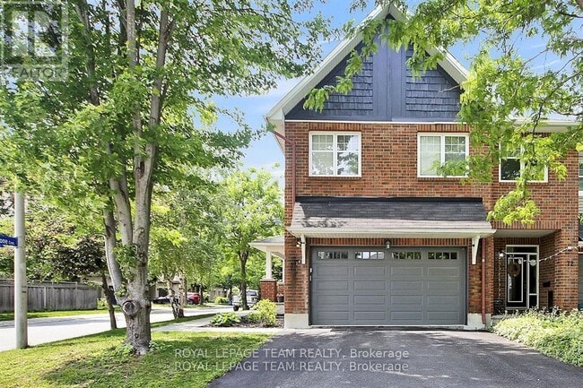 property at 70 Oldfield St