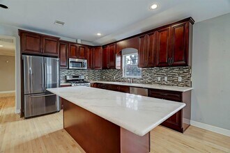 4210 Marina St in Houston, TX - Building Photo - Building Photo