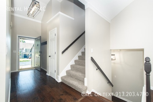 582 W Layton St in Olathe, KS - Building Photo - Building Photo
