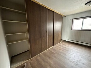 711 Meadow Ln Ct in Mount Vernon, IA - Foto de edificio - Building Photo