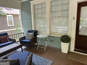 828 Ponce De Leon Pl NE in Atlanta, GA - Foto de edificio - Building Photo