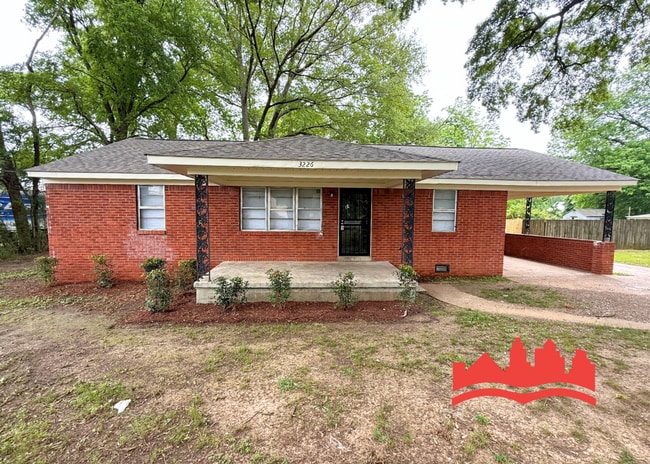 property at 3226 Dogwood Ln
