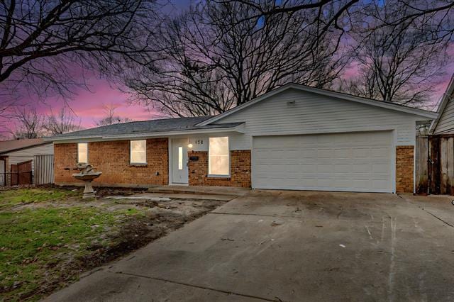 property at 538 E Fairmeadows Dr