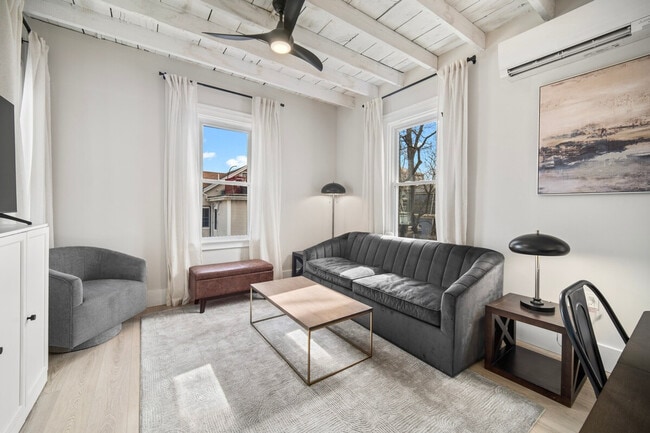 105 Paul Gore St, Unit SI ID1364242P