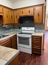 213 Oak Ln in Little Rock, AR - Building Photo - Building Photo