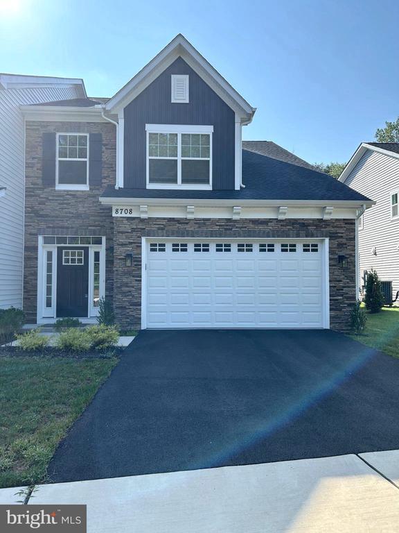 property at 8708 Southrun Ct