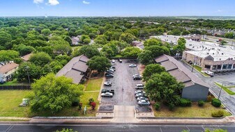 11519 Pecan Creek Pkwy, Unit 17 in Austin, TX - Building Photo
