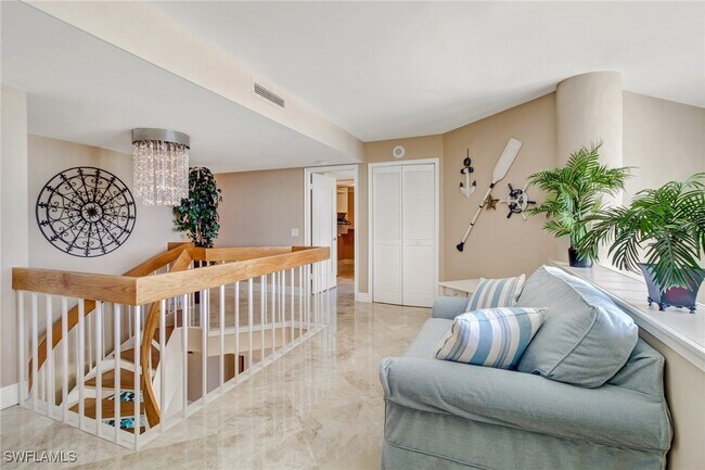 property at 4041 Gulf Shore Blvd N