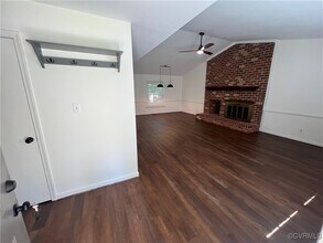 11526 Chester Station Dr in Chester, VA - Building Photo - Building Photo