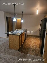 1010 Berry Ave in Tomah, WI - Building Photo - Building Photo