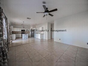 16966 W Saguaro Ln in Surprise, AZ - Building Photo - Building Photo