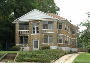 1447 Poplar Ave in Memphis, TN - Building Photo - Building Photo